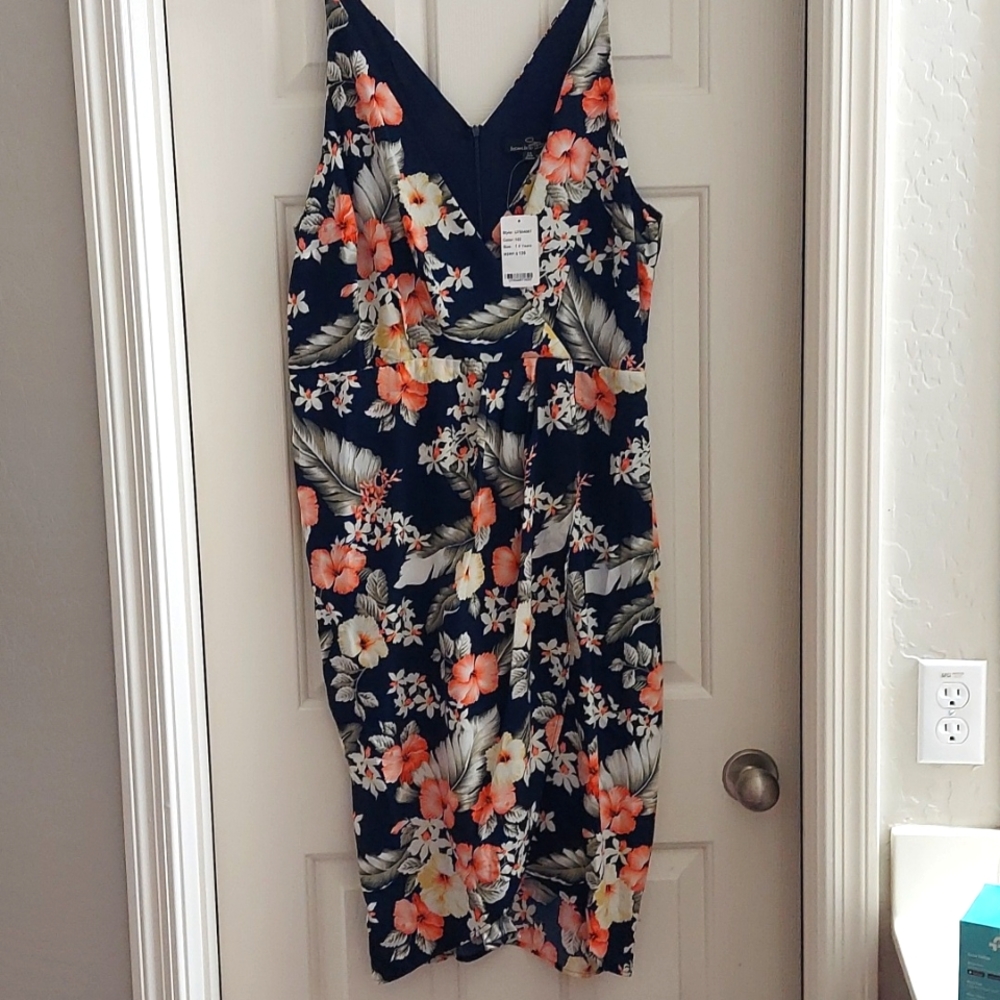 NWT Lovely Navy Floral Dress